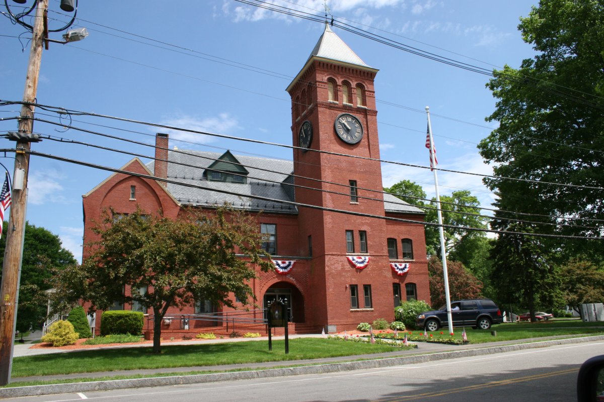 Plaistow Town Hall in Plaistow, NH, near Moore Electric's location.